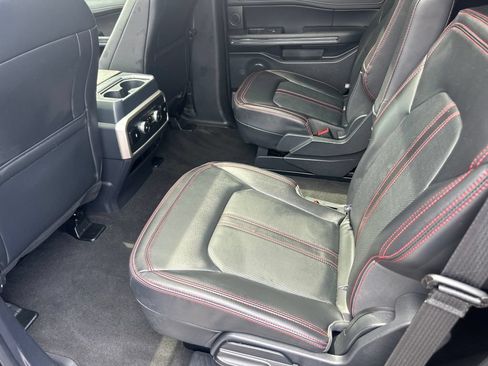 Used 2024 Ford Expedition Limited AWD/4WD image 29