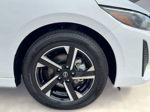 Used 2025 Nissan Sentra SV image 12