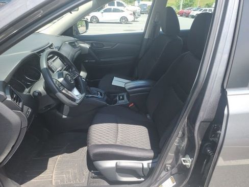 Used 2019 Nissan Rogue S AWD/4WD image 12