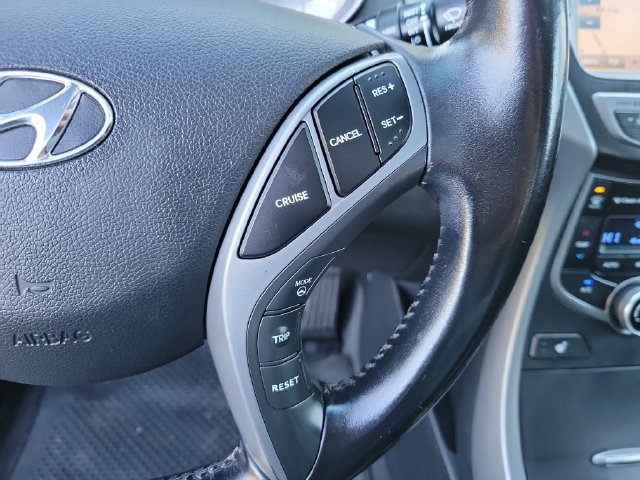 Used 2015 Hyundai Elantra Limited w/ Option Group 05 FWD image 19
