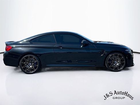 Used 2019 BMW M4 Coupe w/ Competition Package RWD image 8