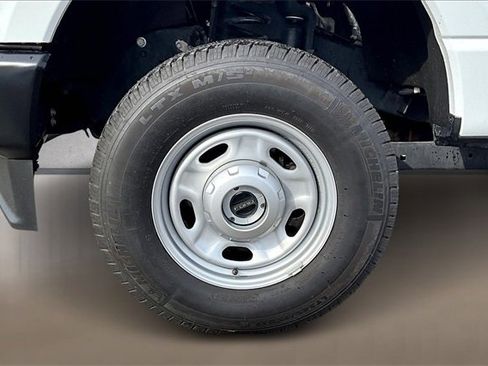 Used 2024 Ford F250 XL w/ Snow Plow/Camper Package image 5