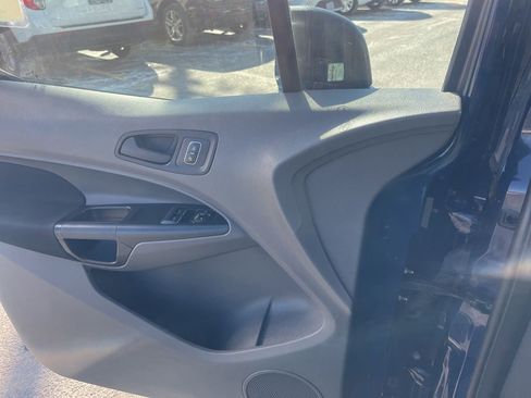 Used 2022 Ford Transit Connect XL image 9