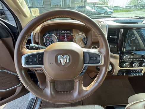 Used 2020 RAM 1500 Laramie AWD/4WD image 15