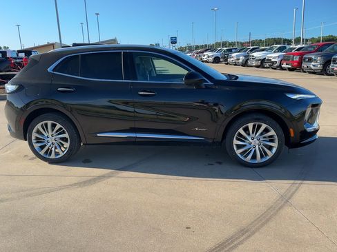 New 2025 Buick Envision Avenir image 9