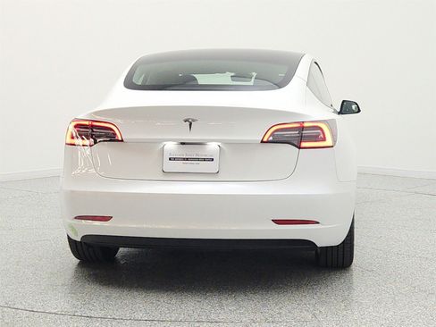 Used 2023 Tesla Model 3 Standard Range RWD image 6