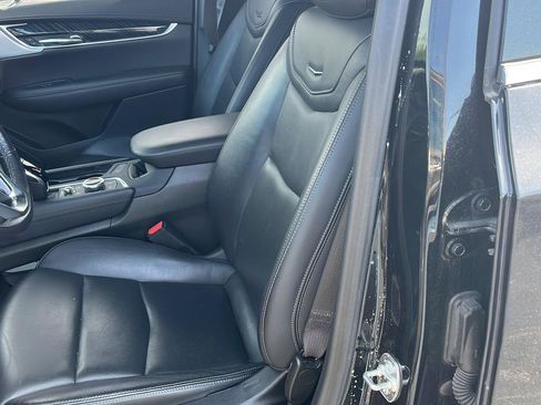 Used 2024 Cadillac XT6 Premium Luxury AWD/4WD image 23