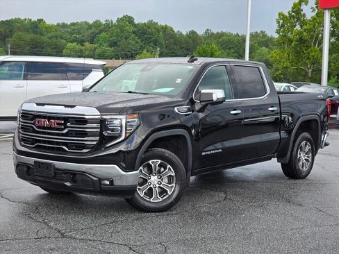 Used 2025 GMC Sierra 1500 SLT AWD/4WD image 2