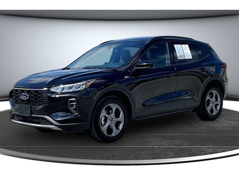 Used 2025 Ford Escape ST-Line Select AWD/4WD image 16