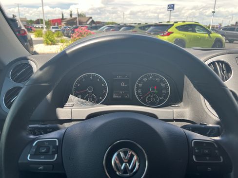 Used 2016 Volkswagen Tiguan S AWD/4WD image 11