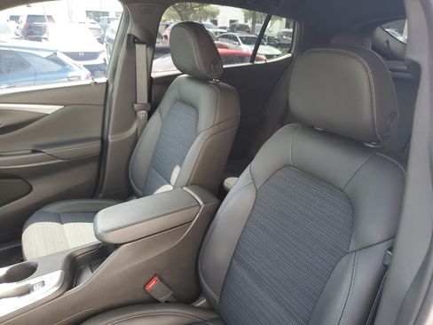 Used 2025 Buick Envista Sport Touring w/ Convenience I Package FWD image 20