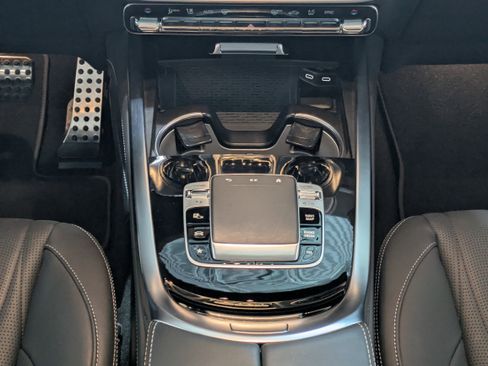 Used 2025 Mercedes-Benz G 550 image 19