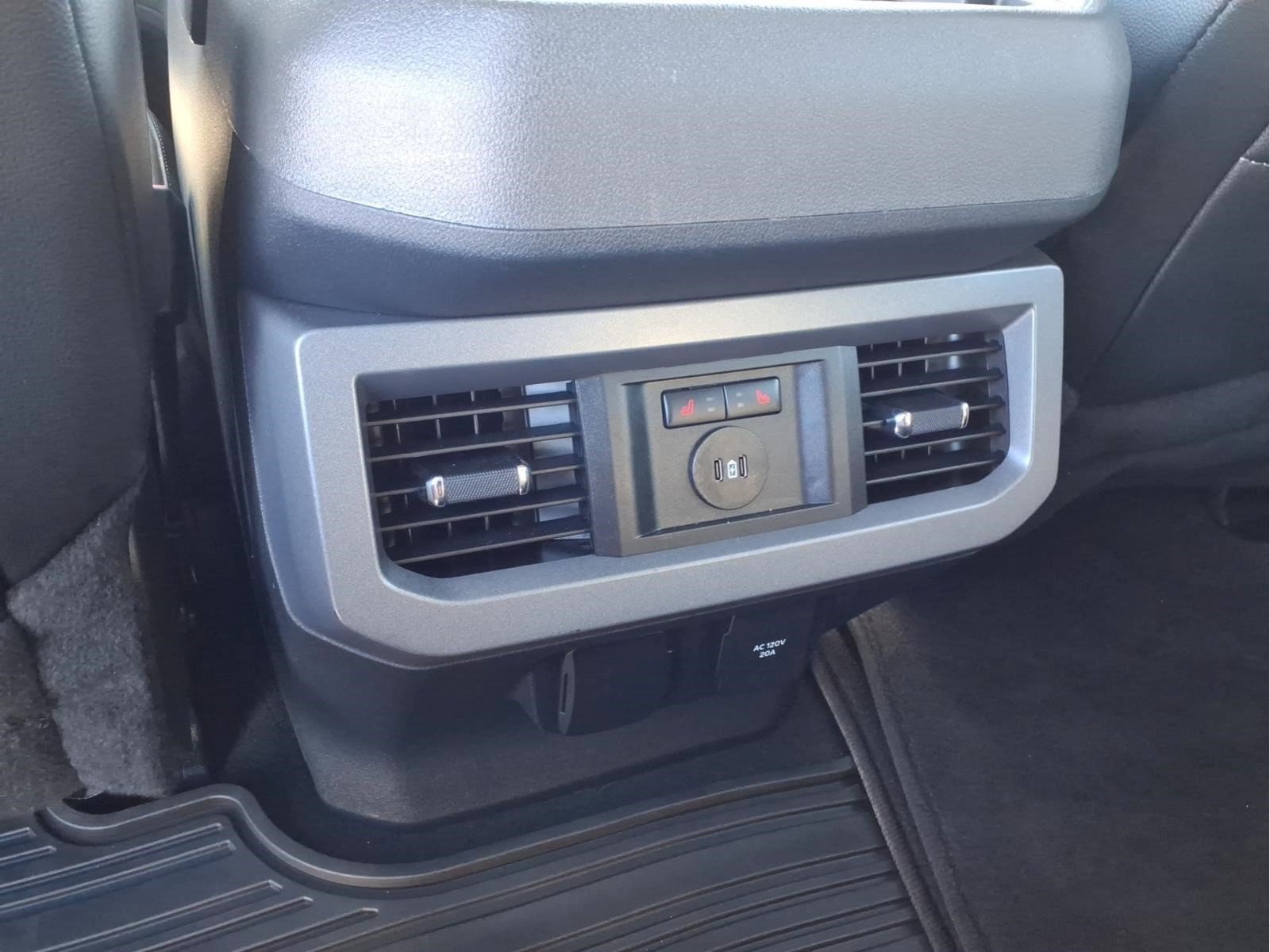 Used 2024 Ford F250 Lariat w/ Chrome Package AWD/4WD image 22