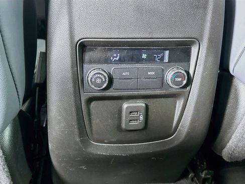 Used 2023 Buick Enclave Essence FWD image 23