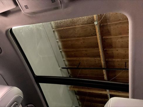 Used 2023 Audi Q4 e-tron Premium Plus w/ Premium Plus image 23