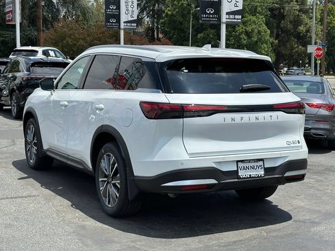 New 2027 INFINITI QX60 Luxe w/ Cargo Package AWD/4WD image 4