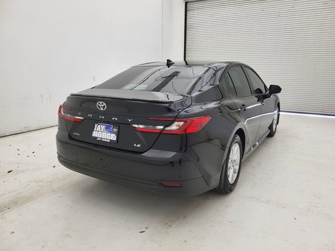 Used 2025 Toyota Camry LE image 11