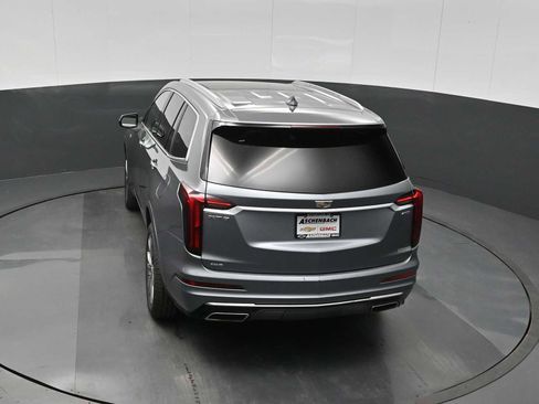 Used 2022 Cadillac XT6 Premium Luxury AWD/4WD image 15