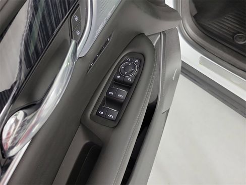 Certified 2025 Cadillac XT6 Premium Luxury w/ Technology Package image 21