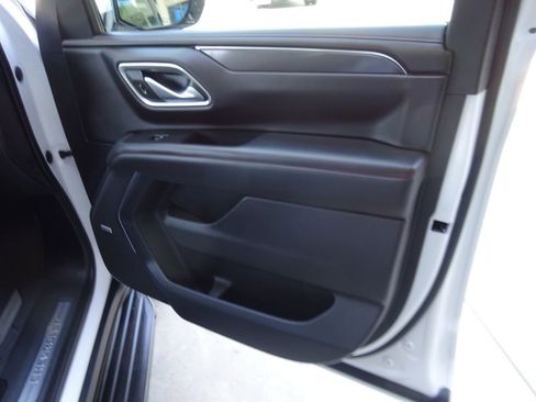 Used 2021 Chevrolet Tahoe RST w/ Luxury Package AWD/4WD image 31