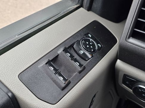 Used 2021 Ford F450 XL w/ Power Equipment Group image 40