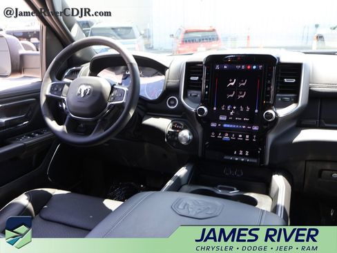 Used 2026 RAM 1500 Laramie AWD/4WD image 13