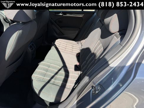 Used 2012 Volkswagen Golf 4-Door image 11