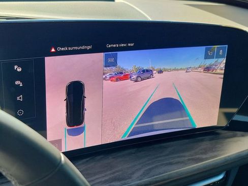 Used 2025 Audi Q5 Premium image 26