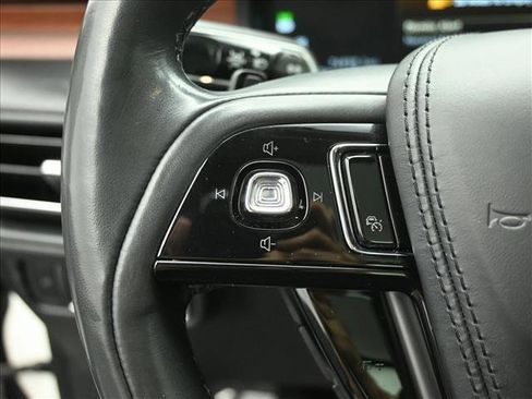 Used 2022 Lincoln Aviator Reserve w/ Equipment Group 201A image 11