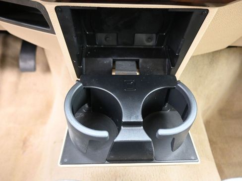 Used 2010 Ford F250 Lariat image 17