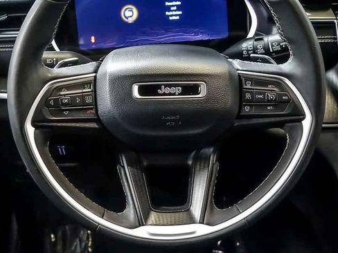 Used 2023 Jeep Grand Cherokee L Laredo AWD/4WD image 20