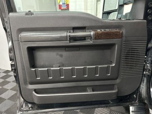 Used 2014 Ford F350 Platinum image 17