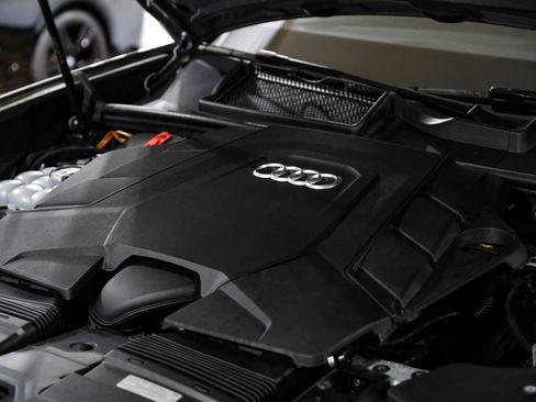 Used 2022 Audi Q8 Premium Plus w/ Premium Plus Package image 56