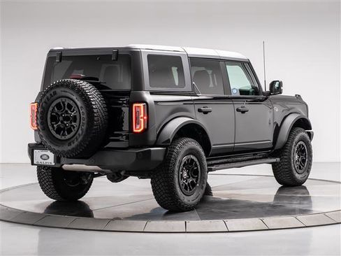 Used 2023 Ford Bronco Wildtrak image 5