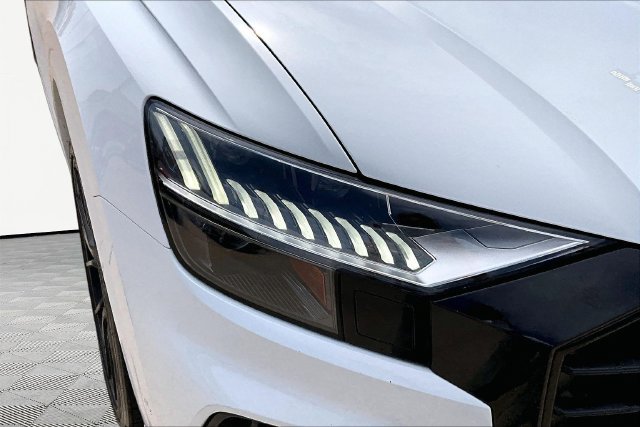 Used 2021 Audi Q8 Prestige AWD/4WD image 30