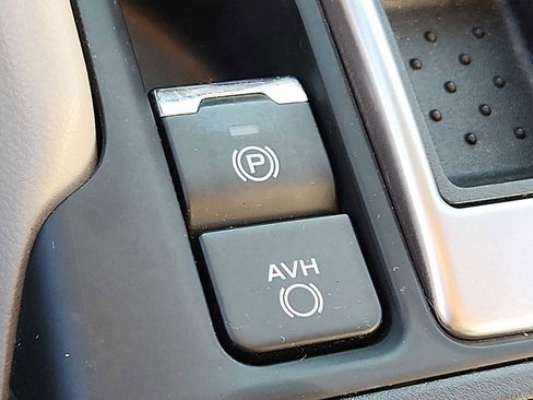 Used 2023 Subaru Forester image 23