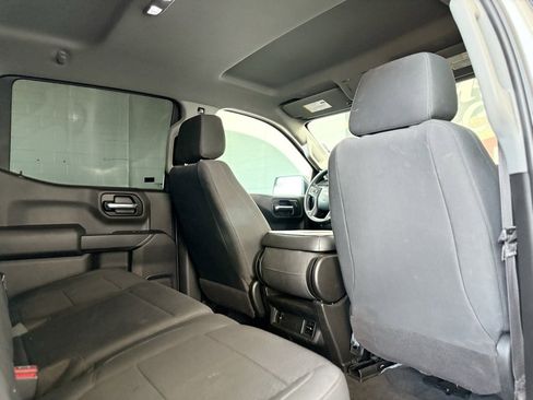 Used 2020 Chevrolet Silverado 1500 Custom w/ Custom Value Package image 21