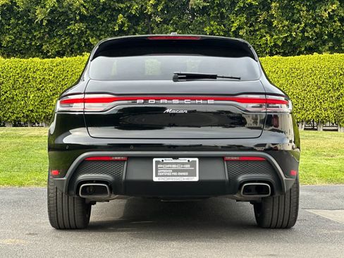 Certified 2025 Porsche Macan AWD/4WD image 7