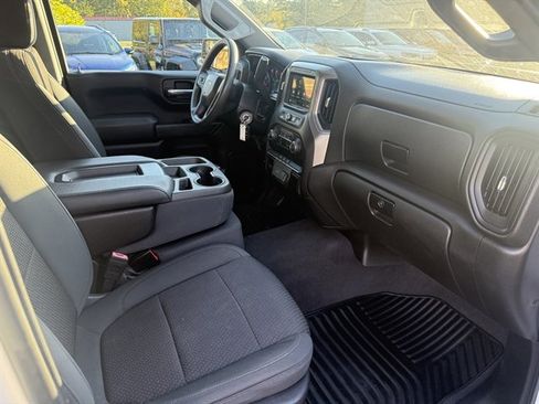 Used 2019 Chevrolet Silverado 1500 Custom w/ Custom Value Package image 39