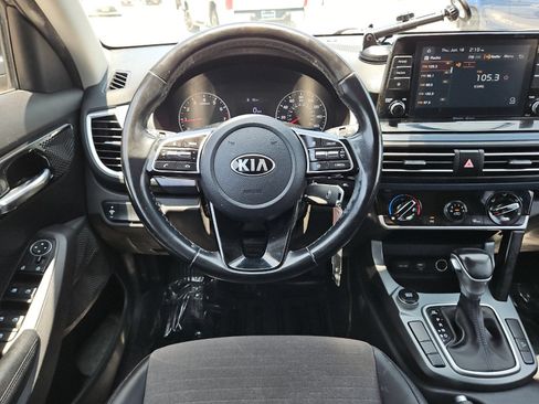 Used 2021 Kia Seltos S FWD image 13