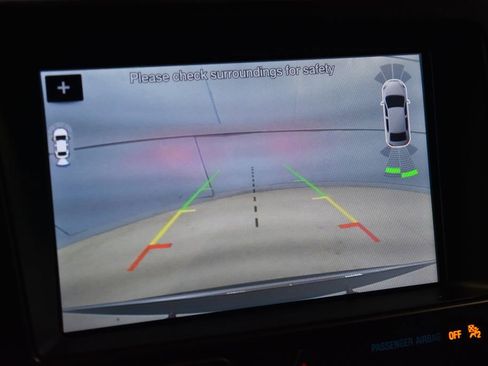 Used 2019 Ford Explorer Limited w/ Class III Trailer Tow Package image 12