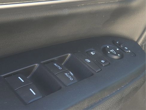 Used 2019 Honda CR-V EX-L image 17