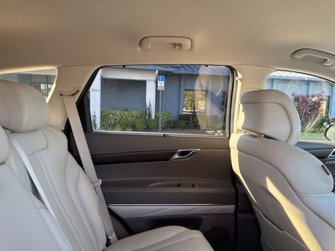 Used 2024 Genesis GV80 2.5T image 14