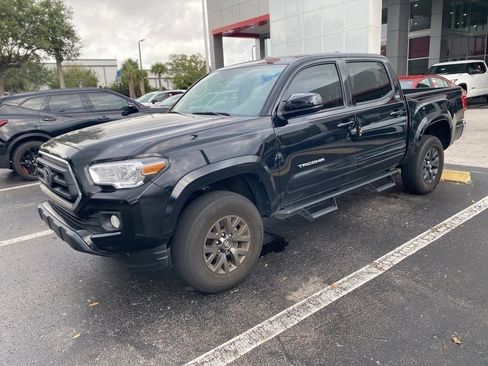 Used 2022 Toyota Tacoma SR5 image 3