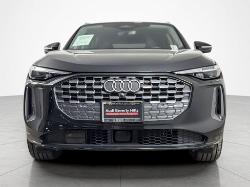 Used 2025 Audi Q5 Premium Plus w/ Premium Plus AWD/4WD image 8