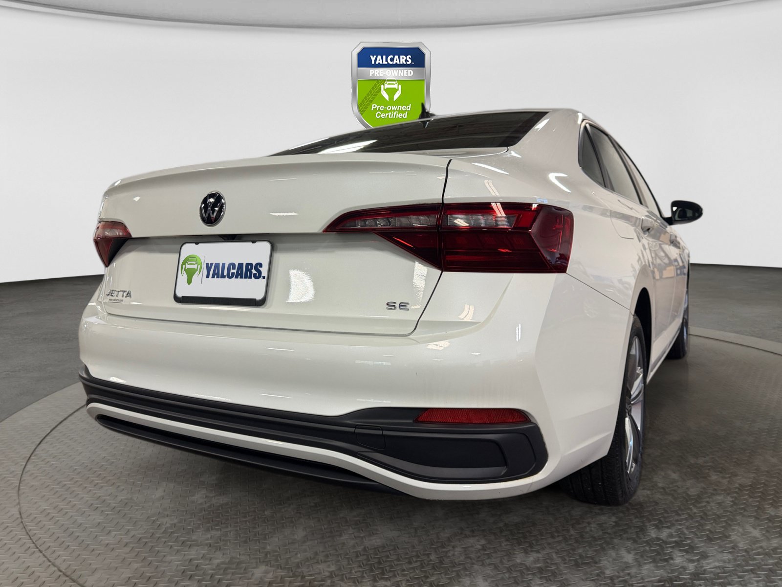 Used 2023 Volkswagen Jetta SE FWD image 10