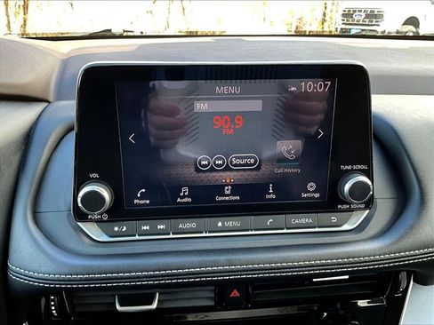 Used 2022 Nissan Rogue SV image 19