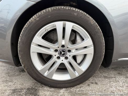 Used 2017 Mercedes-Benz S 550 4MATIC Sedan w/ Premium Package image 18