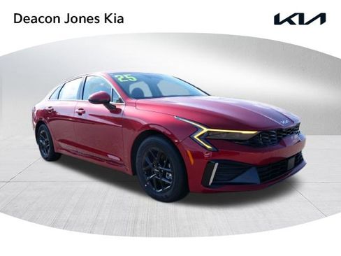 New 2025 Kia K5 LXS image 1