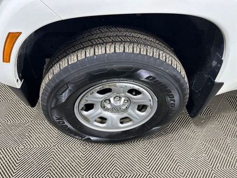 Used 2024 Nissan Frontier S w/ Technology Package image 10